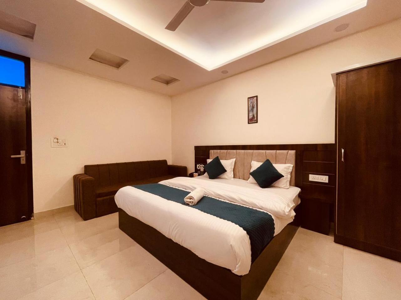 Wooibhotels The Divine Ganga Haridwār Eksteriør bilde